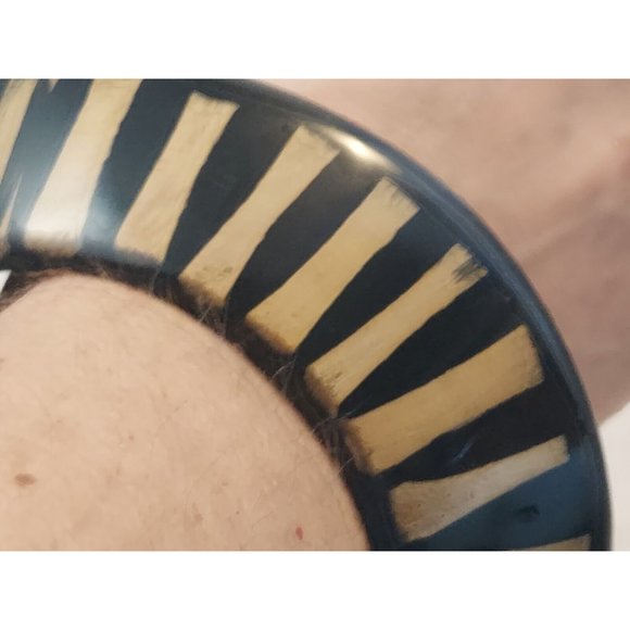 CHUNKY BICONE BANGLE BRACELET VINTAGE LUCITE WOOD BAMBOO 1.5" KENNETH JAY LANE - Picture 5 of 7